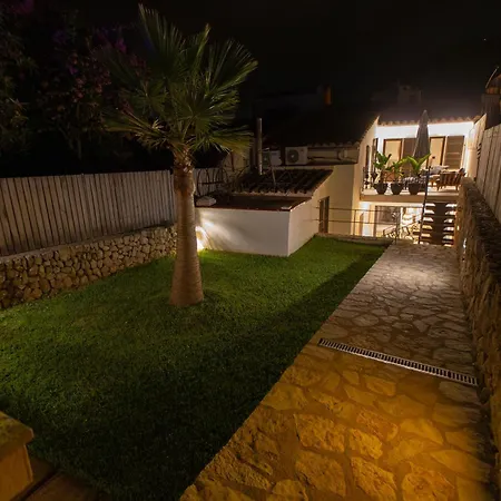 度假居 Stadthaus - Alica 8 - Pool, Barbecue, Garten, Terrassen Und Im Winter Zentralheizung Und Kamin, Hochwertig Saniert 波连斯萨